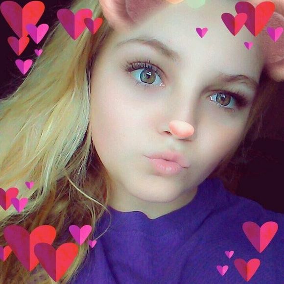 Meet your Posher, Taylor - Picture 1 of 1